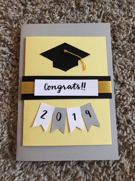 School Envelope Decoration, Card Box Ideas Diy, Graduation Card Box Ideas Diy, Card Ideas Homemade, Graduation Card Box Ideas, Graduation Cards Homemade, Graduation Cards Diy, Graduation Card Ideas, Graduation Card Sayings