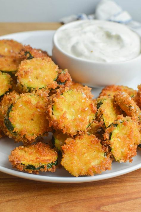 How to Make Fried Zucchini Recipe | Life's Ambrosia Crispy Zucchini Chips, Fried Zucchini Recipes, Zucchini Chips Recipe, Crispy Zucchini, Zucchini Recipes Healthy, Zucchini Chips Baked, Easy Zucchini Recipes, Meal Prep On Fleek, Fried Zucchini