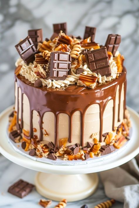 Mars Bar-Inspired Birthday Cake: Perfect for Chocolate Lovers Chocolate Caramel Birthday Cake, Brown Cake Decoration, Mars Bar Cake, Cupcake Recipes Uk, Chocolate Caramel Cake, 8th Birthday Cake, Salted Caramel Cake, Birthday Cake Decorating Ideas, Medical Animation