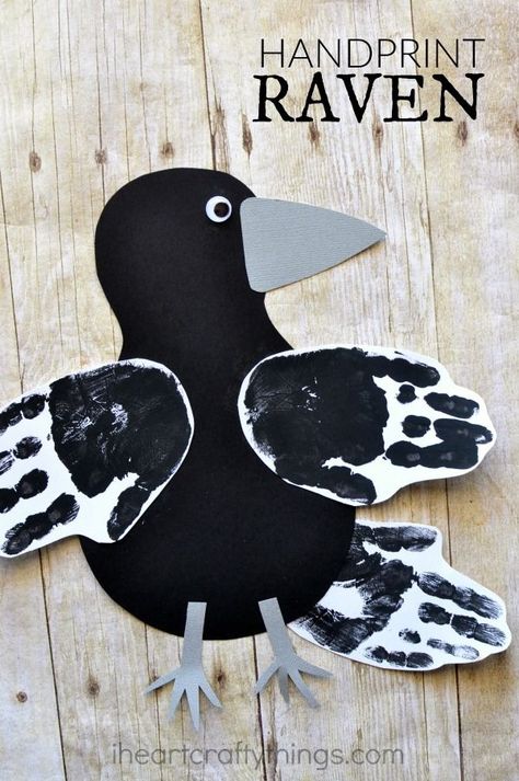 This handprint raven craft goes along perfectly with a preschool scarecrow theme or as a Halloween Craft and is perfect for a fall kids craft. Preschool Scarecrow, Raven Craft, November Crafts, October Crafts, Halloween Preschool, Fall Preschool, Handprint Crafts, Bird Crafts, Daycare Crafts