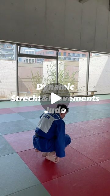 Judoka on Instagram: "Dynamic stretches and movements are essential for a proper warm-up, especially for athletes in Judo, wrestling, and grappling. They increase blood flow, improve flexibility, and prepare the body for intense activity.  Incorporating these dynamic stretches and movements into your warm-up routine will help you perform better and reduce the risk of injury.  For a free training split or a complete training program, just write me! #DynamicStretching #WarmUp #AthleteTraining #Judo #Wrestling #Grappling #Flexibility #InjuryPrevention" Taekwondo Stretching, Training Split, Verbal Judo, Judo Moves, Judo Competition, Judo Training, Judo Takedowns, Increase Blood Flow, Dynamic Stretching