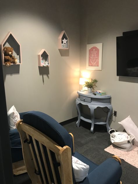 Mothers Room Church, Church Nursing Mothers Room, Church Nursery Organization, Lactation Room, Church Nursery Decor, Kids Church Rooms, Nursing Room, Nursing Mother, Church Nursery