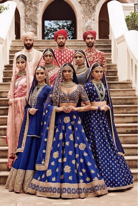 Bride Choli, Blue Bridal Lehenga, Lehenga Color Combinations, Sabyasachi Lehenga Bridal, Sabyasachi Lehenga, Wedding Lehenga Designs, Indian Brides, Indian Bridal Outfits, Bridal Lehenga Choli