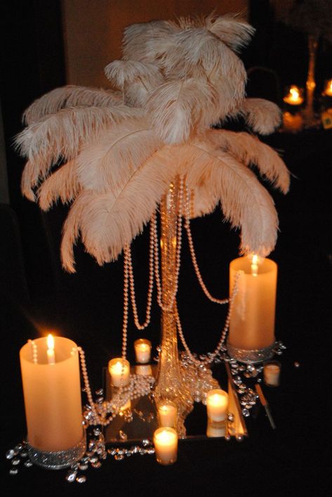 Sweet 16 Party Ideas: 16 Amazing Teen Party Themes Girls 16th Birthday Party Ideas, Great Gatsby Prom Theme, 16th Birthday Party Ideas, Teen Party Themes, Hollywood Decorations, 16 Party Ideas, Sweet 16 Party Ideas, Old Hollywood Party, Great Gatsby Prom