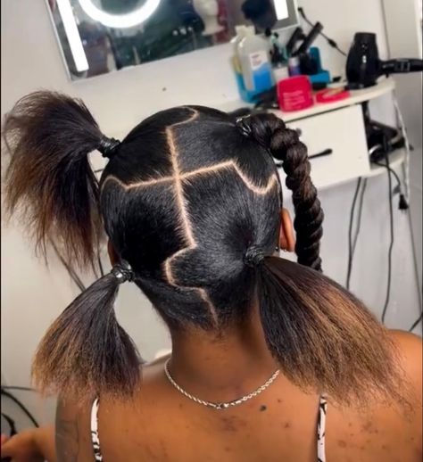 Wig Closure, Black Hair Updo Hairstyles, Hd Lace Wigs, Natural Hair Short Cuts, Big Box Braids Hairstyles, Feed In Braids Hairstyles, Black Ponytail Hairstyles, Short Locs Hairstyles, Quick Natural Hair Styles