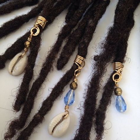 Locs Jewelry, Mundo Hippie, Dreadlock Hair, Dread Accessories, Dreadlock Jewelry, Dreadlock Accessories, Dreadlock Beads, Mermaid Tears, Loc Jewelry