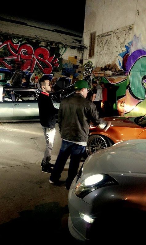 Camera crew filming a hip hop music video at night with graffiti on the background.  Behind The Scenes.  Music Video, Director Efrain De La Torre. BTS, Website: https://www.efraindelatorre.com/ Facebook: https://www.facebook.com/efraindcreator/ Instagram: https://www.instagram.com/efraindcreator/ Behind The Scenes Music Video, Scene Music, Music Video Director, Camera Crew, Hip Hop Music Videos, Video Director, Hip Hop Music, Music Video, At Night