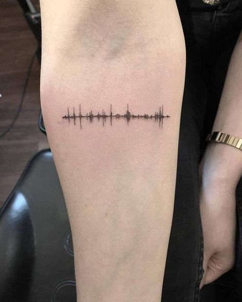 Soundwave Tattoo, Voice Tattoo, Sound Wave Tattoo, Heartbeat Tattoo, Wave Tattoo, 100 Tattoo, Sibling Tattoos, 4 Tattoo, Geniale Tattoos