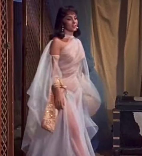 Gina Lollobrigida Solomon And Sheba, Dramatic Dresses Glamour, Sculpture Photoshoot, Celestial Gown, Solomon And Sheba, Hollywood Gowns, Ramadan 2024, Dramatic Dresses, Wet Dress