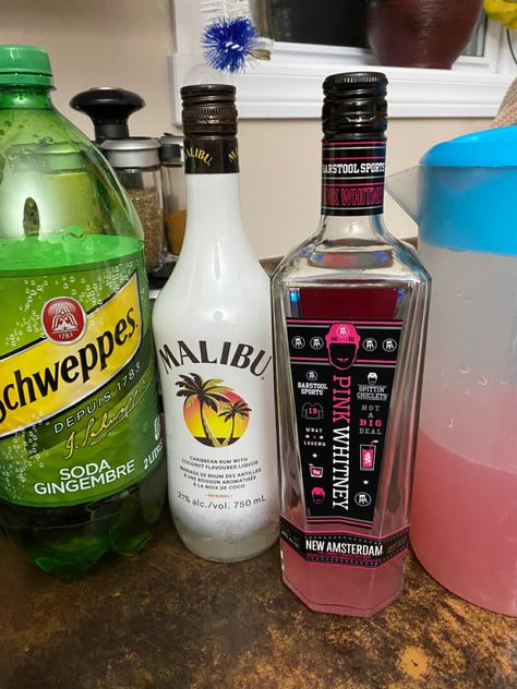 Mixed Drinks With Pink Whitney, Pink Whitney Mixed Drinks, Pink Whitney Cocktails, Pink Whitney Punch, Pink Whitney Drinks, Pink Whitney Vodka Recipes, Pink Whitney Drink Recipes, Pink Whitney Vodka Drinks, Drink Combos