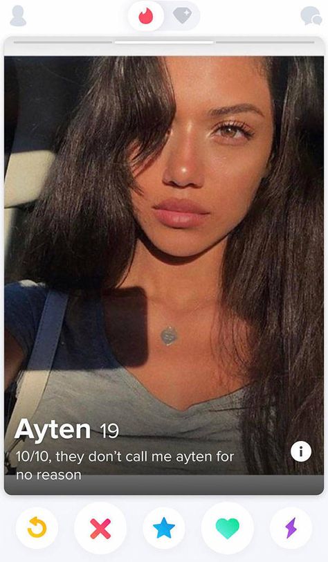 59 Tinder Profiles You Have To Swipe Right Best Bumble Bios, Good Tinder Profile, Tinder Pictures, Funny Tinder Profiles, Tinder Bio, Best Of Tinder, Tinder Profiles, Tinder Humor, Tinder Profile