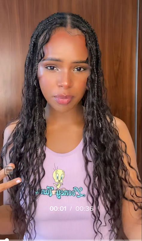 Girl with curly and braided hair Hairstyle For Black Women, Beach Braids, Goddess Braids Hairstyles, Braids Hairstyles Pictures, Cute Box Braids Hairstyles, Pelo Afro, Protective Hairstyles Braids, Bohemian Hairstyles, Pretty Braided Hairstyles