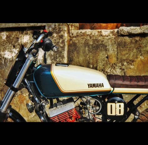 Yamaha RX100 Yamaha Rx 100, Bike Modification, Rx 100, Yamaha Rx100, Bmw Motorbikes, Yamaha Cafe Racer, Bike Tank, Yamaha Bikes, Cafe Racing