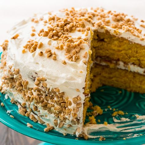 Butter Brickle Cake - Spicy Southern Kitchen Butter Brickle Cake, Butter Brickle, Moist Yellow Cakes, Toffee Cake, Canned Butter, Cake Frosting Recipe, Butterscotch Pudding, Boat House, Butter Cake