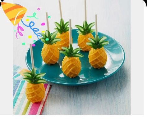 Pineapple Cake Pops, Luau Party Food, Cake Ball Recipes, Spongebob Birthday Party, Pineapple Birthday, Baking Crafts, Spongebob Party, Pineapple Party, Spongebob Birthday