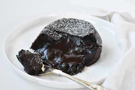 The Easiest Chocolate Lava Cake Ever (No Eggs!) | Baking Envy Cake Recipe No Eggs, Easy Desserts For A Crowd, Cake Recipes Without Eggs, Lava Cake Recipe, Chocolate Lava Cake Recipe, Chocolate Desserts Cake, Lava Cake Recipes, Eggless Desserts, Molten Lava Cakes