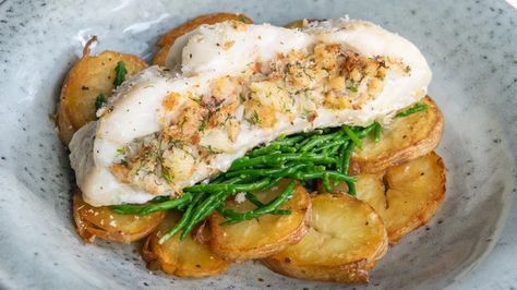 Baked Stuffed Haddock Recipe Baked Stuffed Haddock, Stuffed Haddock, Baked Haddock Recipes, Kedgeree Recipe, Baked Haddock, Haddock Recipes, Vegan Sandwich Recipes, Baked Scallops, Fish Recipes Baked