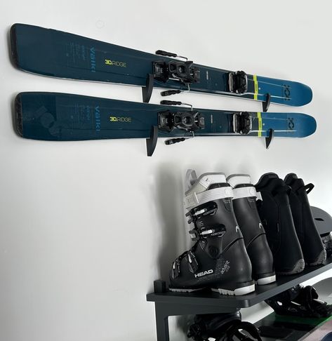 Ski Display Bracket, Snowboard Display Bracket, Simple Wall Mount Ski and Snowboard Storage, Heavy Duty Bracket for Snow Gear. - Etsy Ski And Snowboard Storage, Ski Display, Snowboard Display, Snowboard Storage, Ski House Decor, Mural Simple, Ski House, Snow Gear, Ski Gear