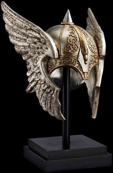 Valkyrie Helmet, Mascara Oni, Goddess Sculpture, Viking Helmet, Viking Warrior, Design Toscano, Fantasy Armor, Norse Mythology, Runes