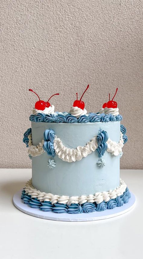 40. Dusty Blue Piping Blue Cake Looking for beautiful, vintage and mouth-watering cake ideas ?  Think buttercream swirls, fluffy, charming, lace, basketweave and frills—Lambeth vintage... Vintage Cakes For Men, Blue Piping Cake, Blue Lambeth Cake, Vintage Cake For Men, Vintage Buttercream Cake, Lambeth Piping, Blue Vintage Cake, Bright Birthday Cakes, Minimalist Birthday Cake