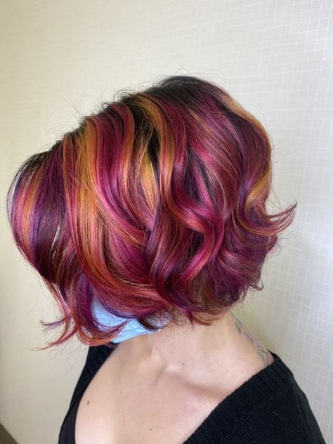 Red And Purple Highlights, Highlights For Short Hair, Blue Purple Hair, Pretty Short Hair, Vivid Hair, Short Hair Highlights, Brown With Red, Angled Bob Hairstyles, Vivid Hair Color