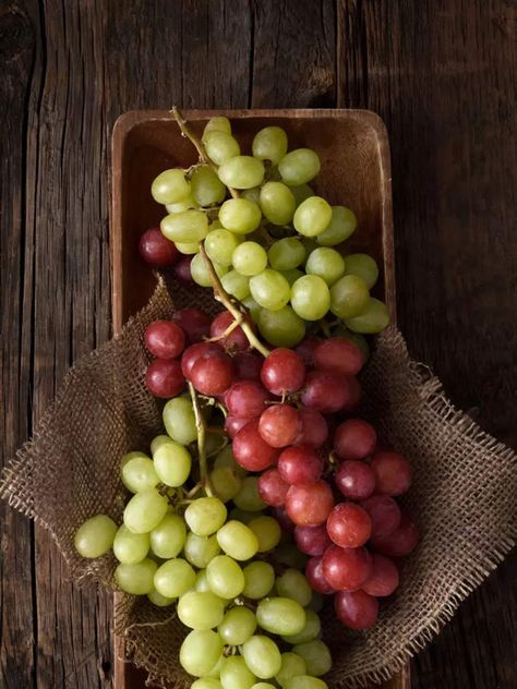 Grapes Benefits, Hemoglobin Levels, Iron Vitamin, Seasonal Fruit, Fruit Snack, Healthy Snack Options, Snack Options, Fruit Salad Recipes, Morning Tea