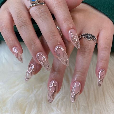 Softgel Nail Extension Design, Softgel Nail Extension, Silver And Pink Nails, Nail Extension Designs, 3d Gel Nails, Metallic Nails Design, Elegant Touch Nails, Silver Nail Designs, Pink Chrome Nails