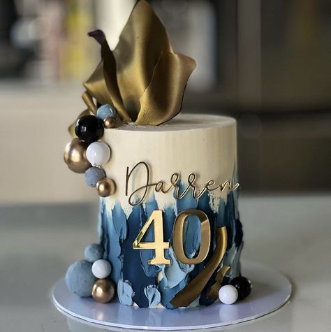 Blue Men Cake, 40th Birthday Decor For Men, 40th Birthday Cake For Men, Modern Birthday Cakes For Men, Men's Birthday Cake Ideas, Dark Blue Cake, 70th Birthday Cake For Men, Birthday Cake For Papa, 30th Birthday Cake For Women