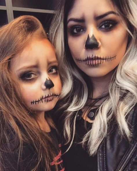 Kids Skeleton Makeup Girl, Womens Skeleton Makeup, Kids Skeleton Makeup, Simple Skeleton Makeup, Skeleton Makeup Kids, Makijaż Sugar Skull, Easy Skeleton Makeup, Halloween Skeleton Makeup, Easy Halloween Makeup Ideas