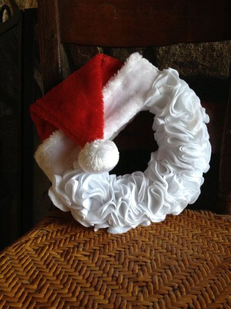 Felt Wreath, Noel Christmas, Wreath Crafts, Wreath Ideas, Xmas Crafts, Christmas Deco, Weihnachten Dekoration, Holiday Wreaths, Diy Wreath