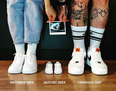 Baby announcement shoes nike air force small woman man next to each other Gamer Maternity Photos, Nike Maternity Shoot, Converse Baby Announcement, Pregnancy Announcement Shoes, Baby Announcement Shoes, Pregnancy Announcement Pictures, Family Maternity Pictures, Indian Baby Showers, Pregnancy Announcement Photoshoot