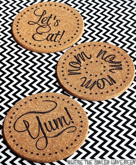 Ikea Cork, Cork Trivets, Cork Trivet, Easy Diy Hacks, Easy Ikea Hack, Crafts For Teens To Make, Wood Burning Crafts, Wood Burning Patterns, Ideas Hogar