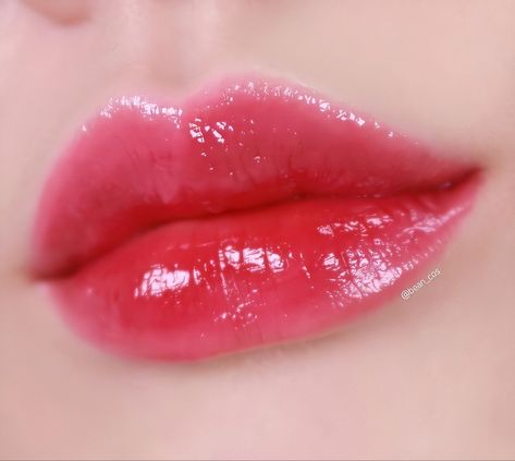 Berry Lips, Lip Makeup, Berry, Straw, Lips, Makeup, Make Up