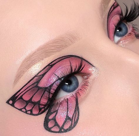 Pink Butterfly Eyeshadow, Pink Butterfly Makeup, Makeup Calendar, Butterfly Eyeshadow, Eyeshadow Styles, Artsy Makeup, Butterfly Eyes, Butterfly Makeup, Rhinestone Makeup