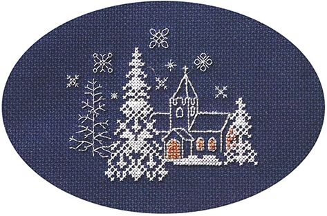 Christmas Cross Stitch Patterns Free, Cross Stitch Christmas Cards, Bothy Threads, Xmas Cross Stitch, Cross Stitch Christmas, Winter Cross Stitch, Tapestry Kits, Mini Cross Stitch, Cross Stitch Cards