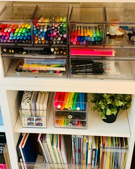 From pegboards to drawers to carts, arts and crafts supplies are all sorted and ready for creativity to flow 🎨✂️ Swipe through for organization inspiration ✨ #artsandcrafts #craftorganization #charlottehomes Coloring Supplies Organization, Art Desk Organization, Art Room Organization Ideas, Art Material Storage, Art Organization Ideas, Art Supplies Organization, Dream Art Room, Supply Organization, Craft Supply Storage