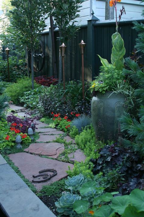 Side Yard Garden, Side Yard Landscaping, Front Yard Design, Fine Gardening, Side Garden, Landscape Designs, Patio Landscaping, Yard Design, Side Yard