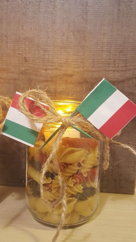 Italian Pasta Party Decorations, Italian Party Decorations Diy, Italian Dinner Decorations Ideas, Italian Party Centerpieces, Italian Party Table Decorations, Italian Family Reunion Ideas, Italy Party Decor, Italy Decorations Party, Italian Party Ideas