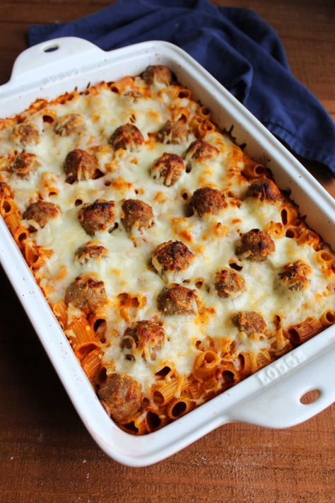 Meatball Pasta Bake, Meatball Casserole Recipe, Baked Spaghetti And Meatballs, Rigatoni Recipes, Baked Rigatoni, Meatball Casserole, Italian Sausage Pasta, Ziti Recipes, Baked Ziti Recipe