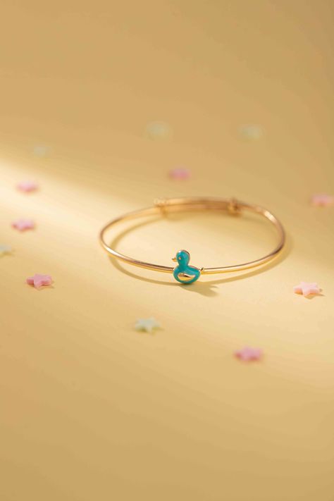 Baby bangles are delicate yet royal. Shop from Kalyan's exclusive baby jewellery collection. Bangles For Baby Girl Gold, Jewellery Content, Momma Quotes, Baby Jewellery, Kids Bangles, Wooden Cradle, Kids Gold Jewelry, Kalyan Jewellers