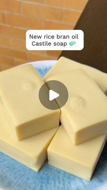 Elly's Everyday on Instagram: "Yay, my 100% rice bran oil castile-type soap recipe video is ready! I really love this soap. You can find it on my youtube channel today - Elly’s Everyday Soap Making. There’s a link in my bio page.

This recipe is so simple, it misbehaves a bit though (not recommended for swirls). Next time I’ll wait for my lye solution to cool down completely and see if that slows down the trace a bit more. But for an everyday soap for me to use, that’s gentle, has a nice lather and is super easy to make, it’s wonderful. 

Have a wonderful weekend everyone, and let me know if you get to try this recipe! Have fun and thanks as always for your amazing encouragement and support. I love you heaps! 🤗

#soapmaking #castilesoap #ricebranoil #simplesoaprecipes #singleoilsoap #elly Easy Soap Recipes, Trace A, Swirl Soap, Have A Wonderful Weekend, Soap Recipe, I'll Wait, Rice Bran, Castile Soap, Rice Bran Oil