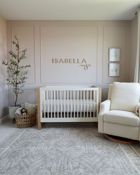 9 Trending Nursery Color Palette for 2024 (You’ll love!) – Cozy Nursery Cozy Baby Room, Baby Nursery Inspiration, Girl Nursery Themes, Baby Room Themes, Baby Room Neutral, Nursery Room Design, Girl Nursery Room