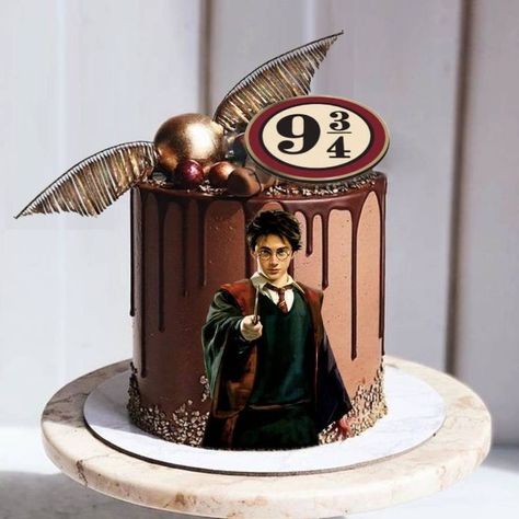 Tarta Harry Potter, Harry Potter House Decor, Tort Harry Potter, Gateau Harry Potter, Harry Potter Theme Birthday, Cumpleaños Harry Potter, Harry Potter Birthday Cake, Harry Potter Bday, Cinderella Cake