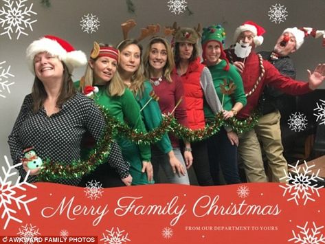 Santa's reindeer: These high school teachers went all out for their Christmas card ... Staff Christmas Card Ideas, Staff Christmas Card Photo Ideas, Office Christmas Card Photo Ideas, Awkward Family Photos Christmas, High School Teachers, Diy Christmas Party, School Costume, Office Photos, Santa's Reindeer