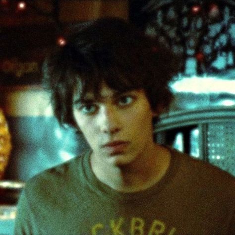 Hot Emo Guy, Rodrick Heffley, Devon Bostick, Emo Boyfriend, Wimpy Kid, Ideal Boyfriend, Emo Guys, Zoo Wee Mama