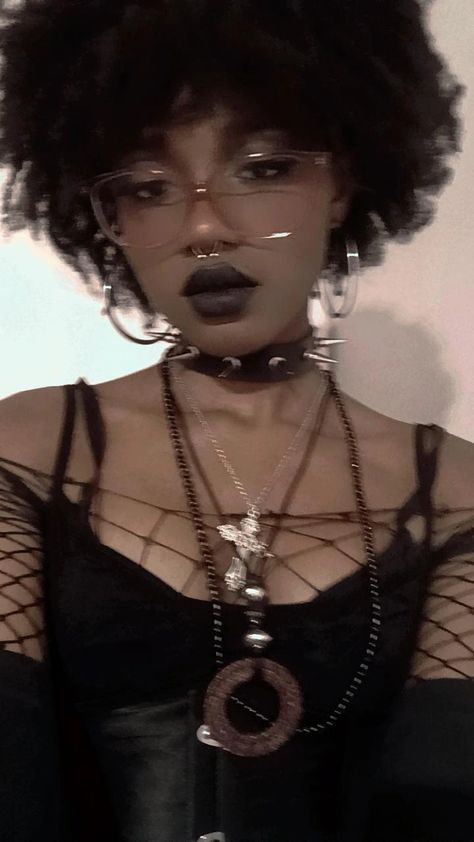 Bambi Makeup, Afro Goth, Afro Punk Fashion, Goth Subculture, Goth Women, Goth Beauty, Black Goth, Goth Makeup, Afro Punk