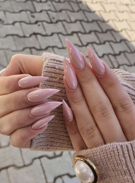 Long Pink Nails, Almond Acrylic Nails, Acrylic Nails Coffin Short, Pretty Acrylic Nails, Valentine's Day Nails, Best Acrylic Nails, Perfect Nails, Nail Trends, Trendy Nails