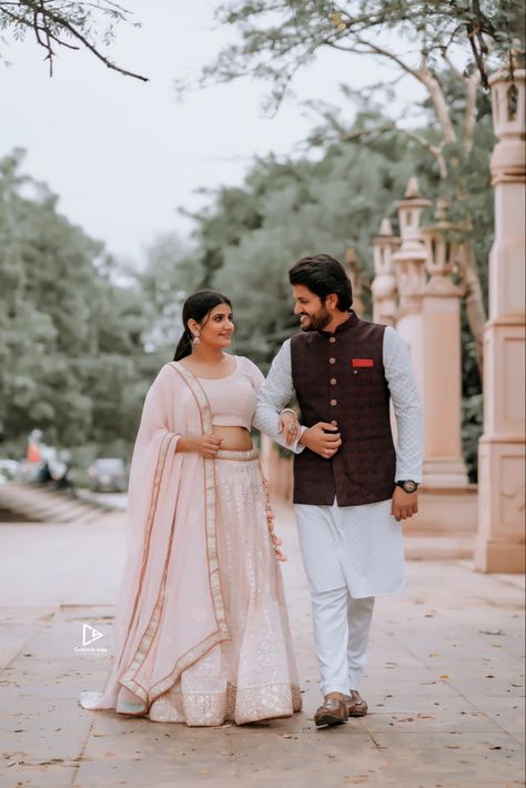 Anil + Babita You are invited to view our wedding photography portfolio also Shoot on @sonyalphain Location Jaipur #photography #photoshoot #weddingphotography #weddingdress #wedding #couplegoals #preweddingshoot #weddinginspiration @cinestyleindia Traditional Pre Wedding Photoshoot, Pre Wedding Photoshoot India, Engagement Stills, Temple Photoshoot, Jaipur Photography, Engagement Portraits Poses, Reception Couple, Portraits Poses, Pre Wedding Photoshoot Props