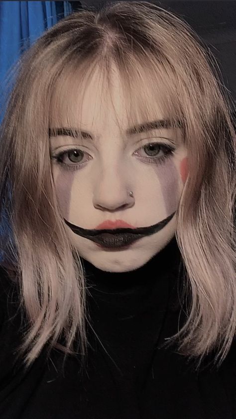 Puppet Make Up, Fnaf Puppet Makeup, Puppet Fnaf Makeup, Cosplay Facil, Puppet Makeup, Fnaf Makeup, Fnaf Puppet, Puppet Costume, Raven Cosplay