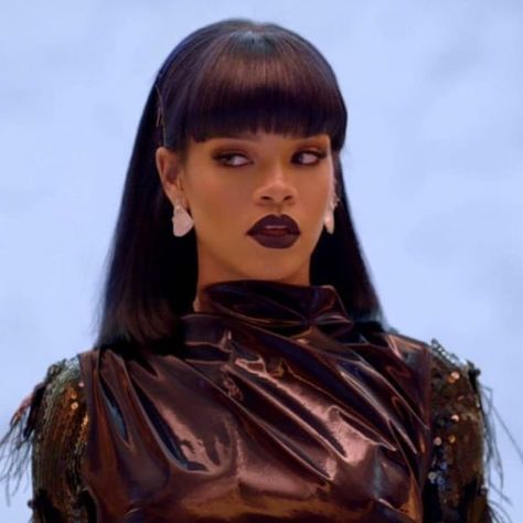 Rihanna Love, Rihanna Hairstyles, Editorial Hair, Rihanna Style, Bob With Bangs, Hair Laid, Women Lifestyle, Fenty Beauty, I Can Tell